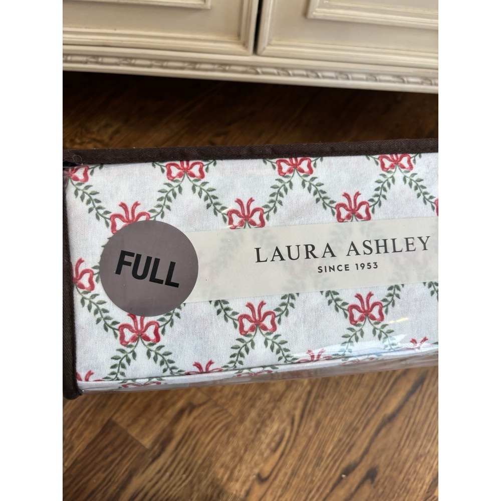 Laura Ashley Full Cotton Flannel Sheet Set Red Bows Lattice‎ Holiday BNIB - Picture 2 of 5
